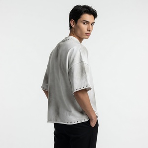 เสื้อยืด Ibex Oversized Acid Wash ประดับเพชรเทียม ดีไซน์ขาดๆ ทำจากผ้าฝ้าย 100% เนื้อนุ่ม ระบายอากาศได้ดี เหมาะสำหรับทุกเพศ - Product Image 6