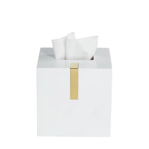 Moderna Caja de Pañuelos Cuadrada Blanca con Franja Dorada, Diseño Práctico - Product Image 1