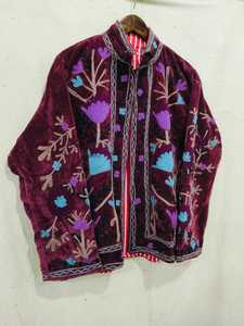Veste en velours violet brodée avec un motif floral, col mandarin, manches longues, vêtement d'automne, broderie à la main, vestes pour femmes - Product Image 3