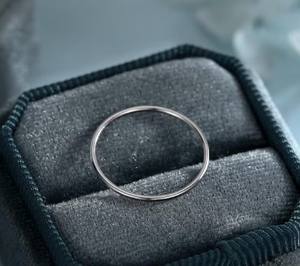 Bague Midi Super Fine en Argent Sterling, Bijou Minimaliste, Bague Empilable - Product Image 5