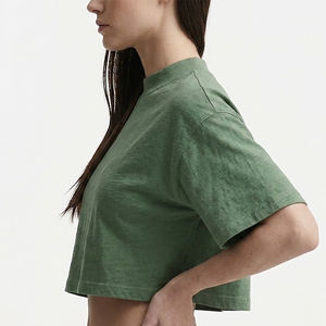 Camiseta Corta Verde de Cuello Alto para Mujer, Precio Económico, Manga Corta, Corte Holgado, Color Sólido, Informal, con Logotipo Estampado, Transpirable, de Algodón Jersey - Product Image 2