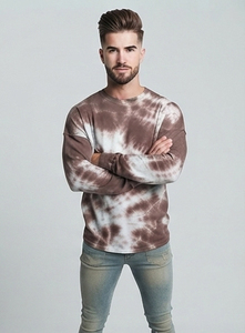 Camiseta de punto oversize de manga larga con cuello redondo para hombre, estilo casual streetwear, con estampado marrón y blanco, efecto desgastado por el sol. - Product Image 6