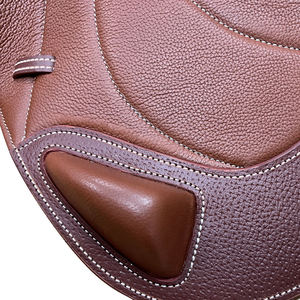 Selle d'endurance anglaise en cuir marron avec arceau en bois, équipement d'équitation pour sports équestres - Product Image 4