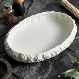 Plato ovalado de cerámica para cenar, blanco mate con borde texturizado, diseño minimalista, duradero, apto para lavavajillas, para restaurante, hotel, eventos, fiestas. - Product Image 2