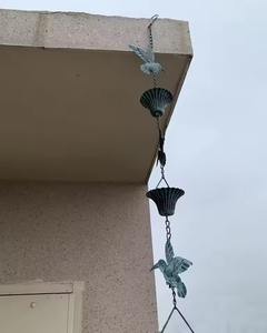 Cadena de diseño elegante y calidad garantizada que combina la modernidad y la eternidad, convierte la lluvia intensa en una exhibición organizada y hermosa. - Product Image 4