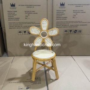 Silla Infantil de Ratán Natural Hecha a Mano para Alquiler en Eventos, Bodas, Fiestas de Cumpleaños, Decoración, Fotografía - Product Image 6