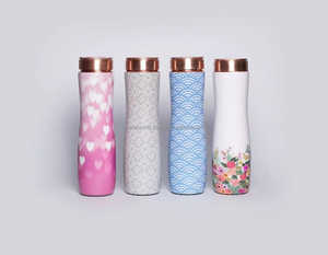 Botella de agua de cobre hecha a mano para el hogar, la oficina y viajes, que promueve una hidratación saludable, inmunidad y un estilo de vida activo. - Product Image 6