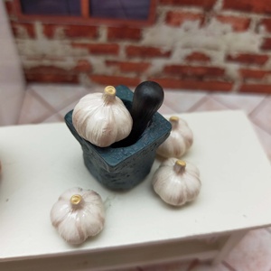 1:12 accesorios de casa de muñecas en miniatura escena de cocina triturador de ajo y modelo de ajo - Product Image 3