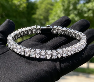 Pulsera de tenis de moissanita en tono plateado con piedra en forma de pera y cierre de broche, joyería de moda, regalo - Product Image 6