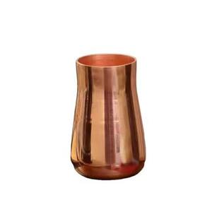 Verre à boire en cuivre avec taille étroite, épaule incurvée, corps inférieur arrondi, col court et bord large – Vaisselle traditionnelle - Product Image 1