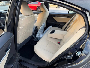 Toyota Camry 2.5L hybride 4 cylindres 201 ch, transmission automatique, conduite à gauche, modèle 2025, toute neuve - Product Image 6