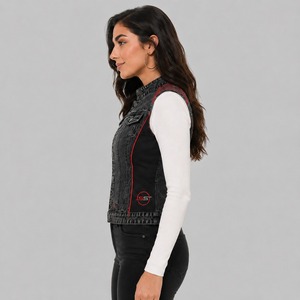Chaleco vaquero de alta calidad para mujer, hecho con denim resistente, con un estilo sin mangas elegante, bolsillos seguros y un ajuste cómodo. - Product Image 6