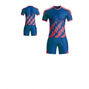 Ensemble de maillots de football unisexe en polyester respirant à séchage rapide, 100 % polyester, service OEM, uniforme de football personnalisé pour équipe - Product Image 6