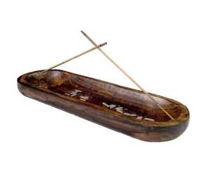 Elegante quemador de incienso de madera tallada, perfecto para rituales aromáticos árabes de lujo y una hermosa decoración del hogar. - Product Image 3
