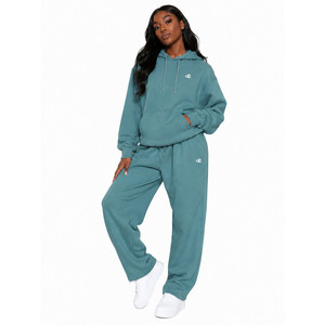   Ensemble de survêtement surdimensionné bleu sarcelle avec broderie personnalisée, sweat à capuche et pantalon de jogging à jambes larges en molleton épais pour femme, OEM - Product Image 1