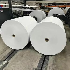 Rouleau de papier kraft blanchi enduit de PE de qualité supérieure, imperméable, de qualité alimentaire, blanc, pour emballage et affiches, disponible à la vente - Product Image 6