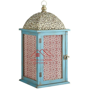 Farol de Metal Hecho a Mano con Acabado en Esmalte Rojo - Product Image 6