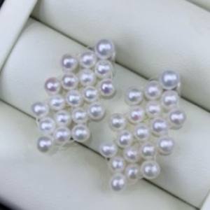 Manufacturer Wholesale S925 Silver <b>Fashionable</b> <b>Stud</b> <b>Earrings</b> Versatile Peacock Green Natural Pearl for Birthday Gift Gift Box - Product Image 5