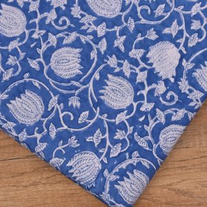 Tela de Algodón 100% Orgánica Premium, Estampada a Mano con Diseño Floral Kalamkari, de Peso Medio, Ecológica, Ignífuga, para Mujer - Product Image 3