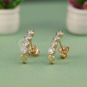 Boucles d'oreilles élégantes en or jaune avec diamants de laboratoire taille ronde pour mariage et fiançailles pour femmes - Product Image 1