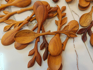 Cuchara de Cocina de Madera Premium, Vajilla de Madera Natural, Grabado Personalizado, Proveedor OEM de Exportación de Vietnam - Product Image 2