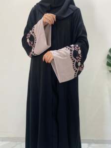 Wholesale Modest Dubai Beaded <b>Sequined</b> Long Sleeve Abaya Muslim Traditional Handmade Wedding Women Polyester Spring Autumn - Product Image 1