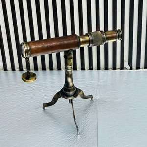 Telescopio antiguo de latón de alta calidad con soporte de latón y acabado de cuero alrededor del tubo en venta por exportadores. - Product Image 2