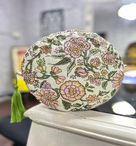 Sacs à main pour femmes, sacs en forme de croissant légers pour femmes, design élégant, sacs à paillettes pour femmes, directement de l'usine - Product Image 5