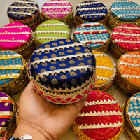 Boîte décorative en acier doux, artisanale, indienne, pour cadeaux de mariage, cadeaux de remerciement, boîte à bijoux, boîte à ladoo, cadeau de Noël festif