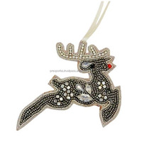 Ornement suspendu tendance fait main, style côtier, en alliage, avec perles, motif oiseau pélican brodé, orné de cristaux, strass et paillettes