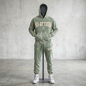 Ensemble de survêtement zippé vert sauge délavé pour homme, sweat-shirt brodé et pantalon de jogging, streetwear, sportswear, activewear, tenue décontractée - Product Image 2