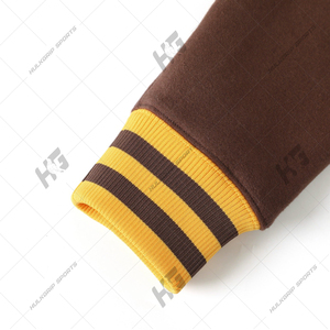 เสื้อคาร์ดิแกนคอวีสีน้ำตาลสำหรับผู้หญิงและผู้ชาย แบรนด์ OEM Custom Fraternity Iota Phi IPT  ถักนิตติ้งสำหรับฤดูใบไม้ร่วง  ทำจากขนแกะเมอริโนเนื้อละเอียดพิเศษ สวมใส่สบาย - Product Image 5