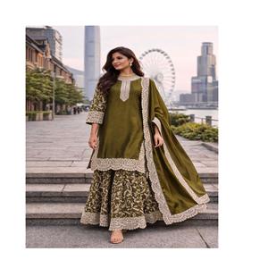 Trajes Gharara Sharara de Diseñador, Elegante Conjunto de Vestido Gharara Bordado para Mujer a Precio de Exportación, Perfecto para Vestidos de Novia - Product Image 1