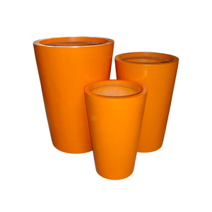 Ensemble de jardinières élégantes en fibre de verre, prêtes à être expédiées, pour la décoration de la maison, du bureau, du patio et du jardin, légères, robustes et résistantes aux intempéries. - Product Image 1