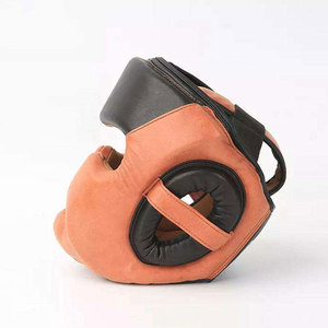 Protège-tête de boxe en cuir noir et marron, équipement de protection avec fermeture auto-agrippante pour adultes, unisexe, utilisation universelle - Product Image 3