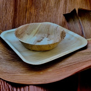 Nouvelles assiettes à dessert en feuilles de palmier de 7 pouces carrées, assiettes en areca pour cupcakes, pâtisseries et présentation de produits de boulangerie, vaisselle biodégradable - Product Image 1