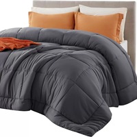 Couette personnalisée unie en polyester pour hôtel et maison, garnissage spécial, toutes saisons, universelle, épaissie – Fournisseur