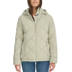 Nouvelle veste matelassée pour femmes de haute qualité en coton/polyester, fabriquée en usine, imperméable, à manches longues, couleur unie, veste matelassée pour femmes - Product Image 3