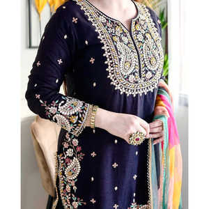 Magnifique ensemble haut, bas et dupatta pour les fêtes indiennes et pakistanaises - Product Image 4