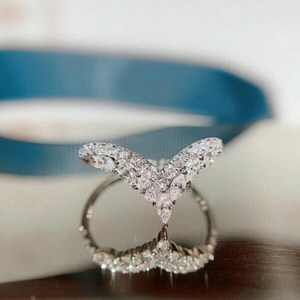 Anillo de flecha de moissanita con corte marquesa y banda curva apilable, delicado, para mujer, de plata 925, regalo de compromiso y boda para amantes - Product Image 2