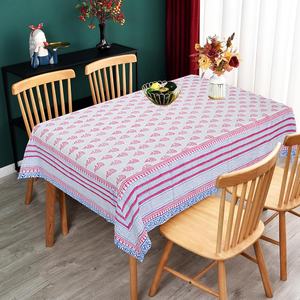Mantel con estampado de bloques tradicionales indios con patrón Floral rosa claro, cubierta de mesa étnica para comedor y boda entregada artesanalmente - Product Image 1
