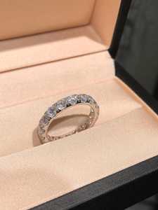 แหวนเพชรโมอิสซาไนต์ทรงกลมแบบเต็มวง ดีไซน์สร้างสรรค์ ตัวเรือนเงินแท้ 925 สไตล์โมเดิร์น ของขวัญสำหรับวันเกิดและงานปาร์ตี้ - Product Image 5