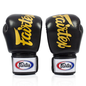ถุงมือฝึกซ้อมหนังแท้ Fairtex สีดำคุณภาพสูง ระบายอากาศได้ดี สำหรับทุกเพศ เหมาะสำหรับการต่อสู้ คิกบ็อกซิ่ง MMA สปาร์ริง และมวย - Product Image 1