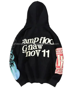 Sudadera con Capucha Lucky Me I See Ghosts, Unisex, Estilo Urbano, Tejido de Algodón, Diseño de Corazón con Estampado Frontal en Negro - Product Image 4