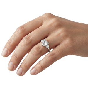 Heart & Pear Cut Lab Created <b>Diamond</b> Engagement <b>Ring</b> Three Stone <b>Diamond</b> <b>Ring</b> Elegant 10K 14K 18K Solid Gold Bridal Set Jewelry - Product Image 4
