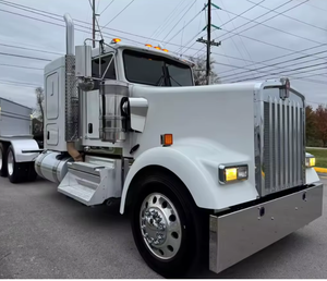 Camión Semirremolque Kenworth W900 Sleeper 2023 de la Mejor Calidad, Camión Sleeper de Techo Plano en Venta - Product Image 5