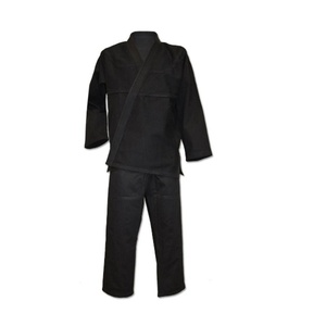 Kimono de karaté professionnel en coton léger, durable et respirant, avec option de logo frontal - Product Image 2