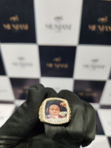 Anillo Conmemorativo Personalizado de Plata de Ley 925 con Moissanita VVS, Anillo con Foto Personalizada, Anillo Hip Hop con Incrustaciones, Pasa la Prueba del Diamante - Product Image 2