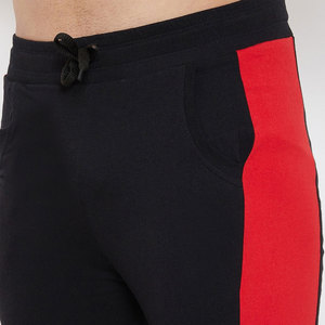 Chándal Deportivo para Hombre en Negro, Rojo y Blanco con Bloques de Color, Cierre Frontal Completo con Cremallera, Cuello Alto, Ajuste Deportivo, Estilo Ajustado para Otoño - Product Image 6