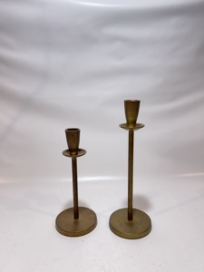 Porte-bougie décoratif en aluminium moulé, style vintage, en métal doré, support de bougie pilier, centre de table de luxe pour mariage et hôtel - Product Image 4